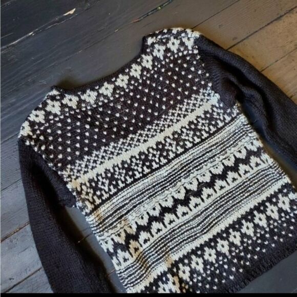 ⚘Forever 21 Thick Sweater - Picture 7 of 8